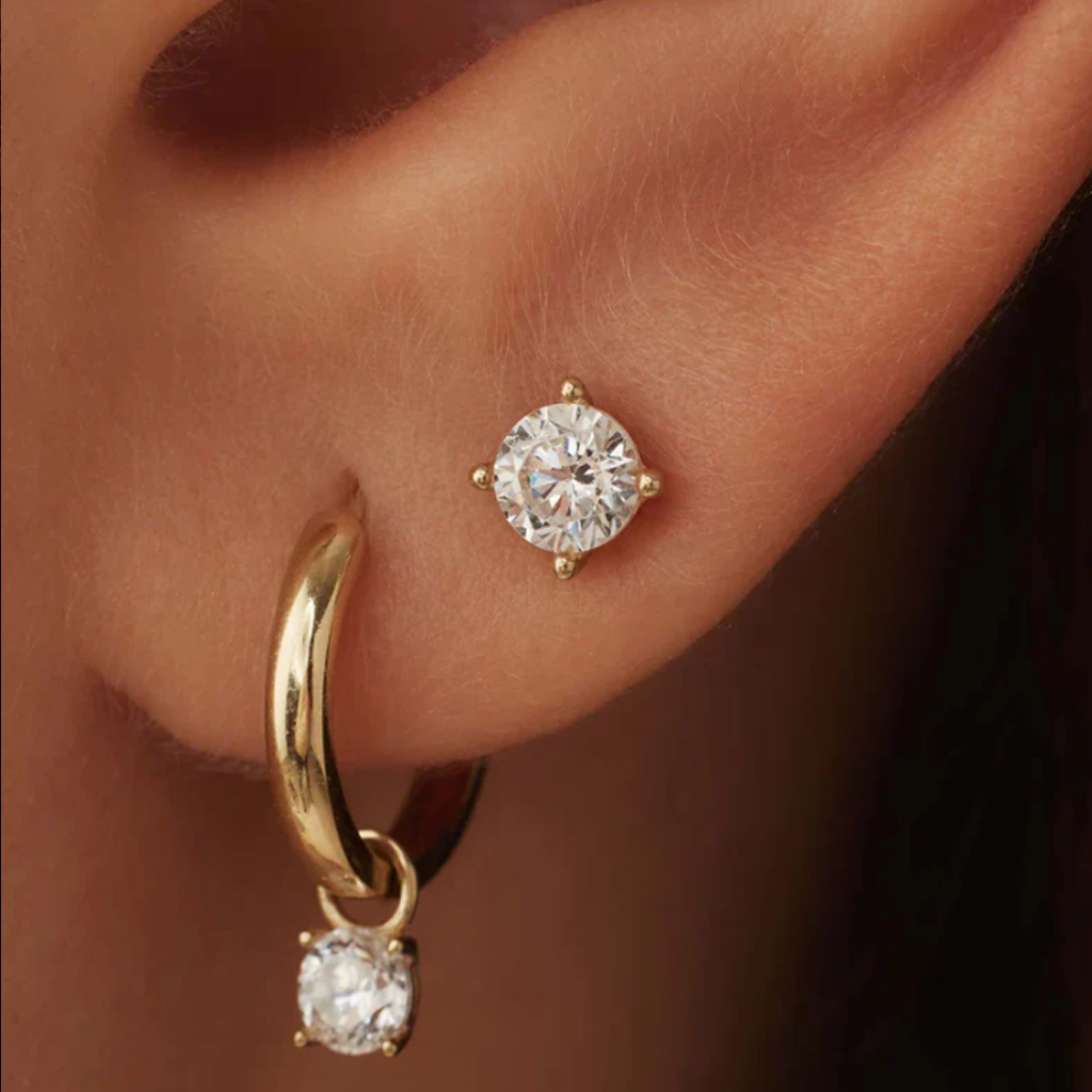Larmes de Lune Stone Stud Earrings