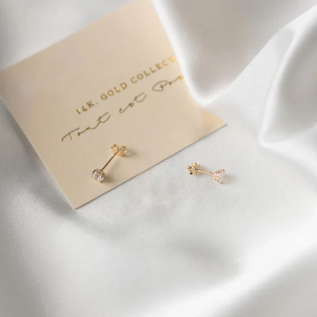 Larmes de Lune Stone Stud Earrings